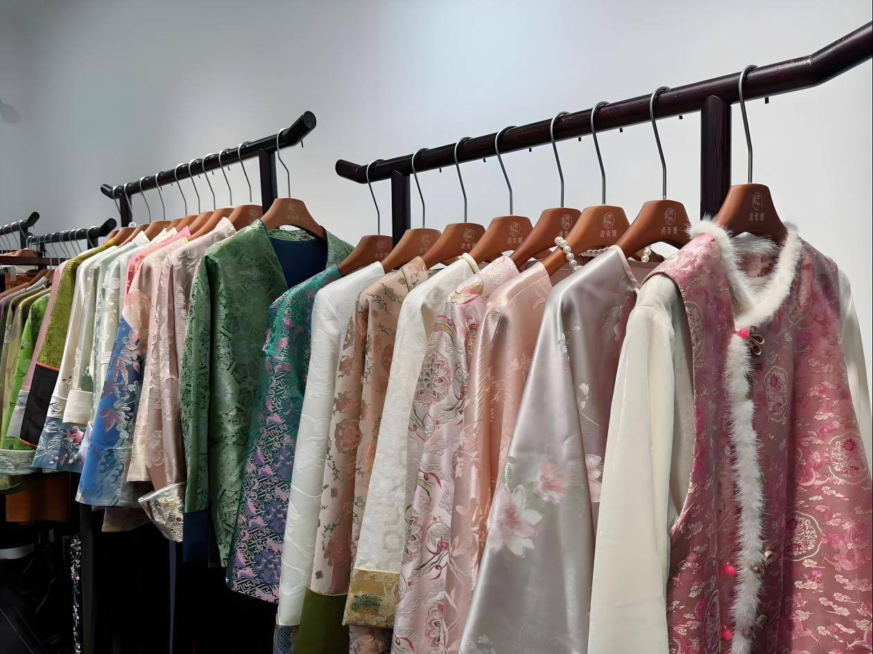 新中式服饰正在失去流量(图3)